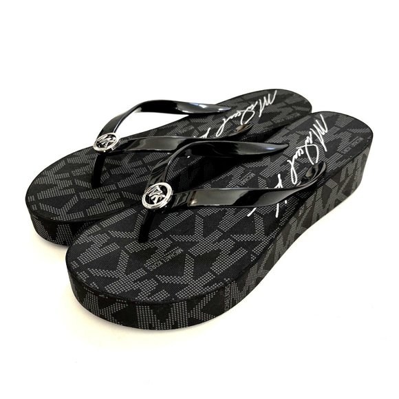 NWOB MICHAEL KORS Graphic Flip-Flop Wedge Sandals Slide On Thong Black - Picture 1 of 8